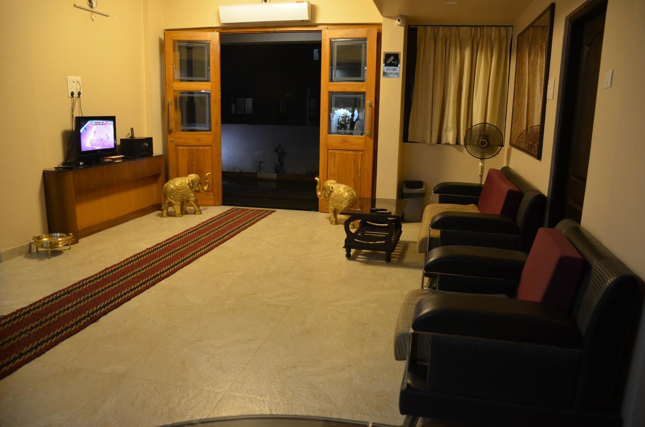 Hira Laxmi Residency Alībāg Exterior photo